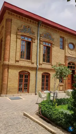 عکس عمارت قدیمی کوچه نظامیه، محله بهارستان تهران 4