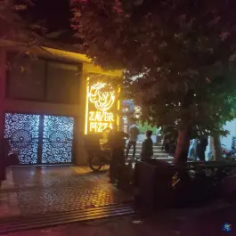 پیتزا زاور شعبه ۲، دوستان، شیراز