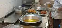 عکس کتلت و فلافل فودخند؛ شهرک گلشن، شیراز 4