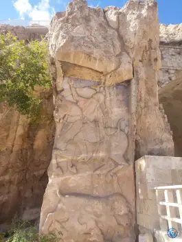 نقش فتح علی شاه و پسرانش، دروازه قرآن، شیراز