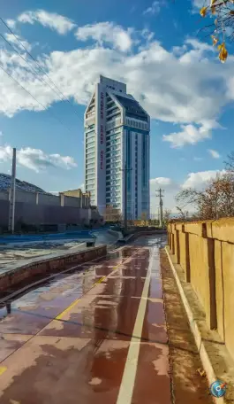 عکس هتل بزرگ چمران، محله چوگیا، شیراز 10
