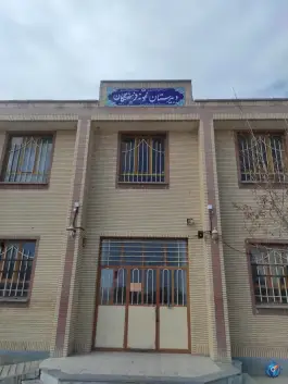 دبیرستان فرهیختگان، اسدیه