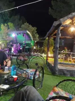 باغ رستوران کژال، خلیج فارس، اصفهان