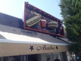 فست فود آرابو در محله جلفا اصفهان