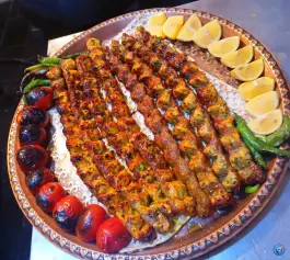 عکس رستوران عمارت تاریخی گلستان، مریانج، همدان 9