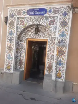 کافه رستوران بزمه؛ محله قینان اصفهان