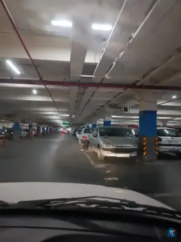 عکس پارکینگ عمومی هایپر استار، ارم، تهران 3
