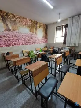 عکس دبیرستان شاهد دخترانه خاندان قفلی، محله ولیعصر، مشهد 3
