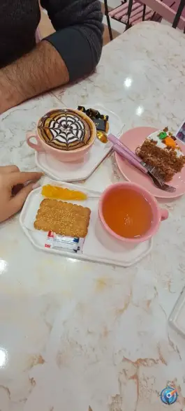 عکس کافه صورتی تویسرکان 9