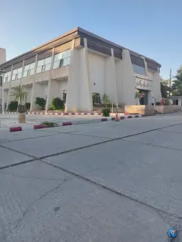 هتل جهانگردی شیراز، محله جهانگردی - پیرنیا