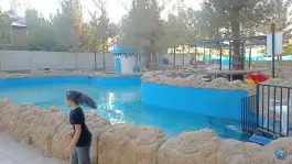 عکس پارک آبی صخره ای نشاط؛ بوستان شهرداری انار 10