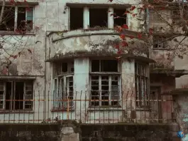 عمارت دهبان، سی متری، بندر انزلی
