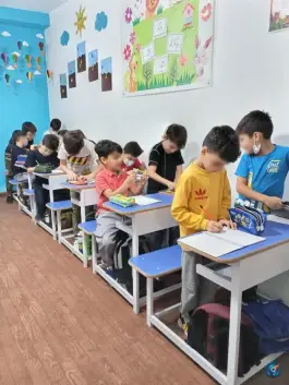 عکس پیش دبستانی و دبستان تمام هوشمند سلام نو، محله برازنده، اصفهان 5