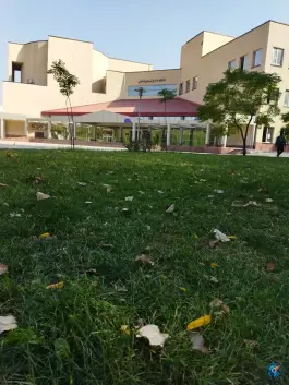 عکس دانشکده ادبیات و علوم انسانی کرج، بلوار خوارزمی 4