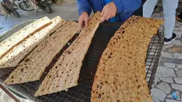 نانوایی سنگک محله بنیاد قم