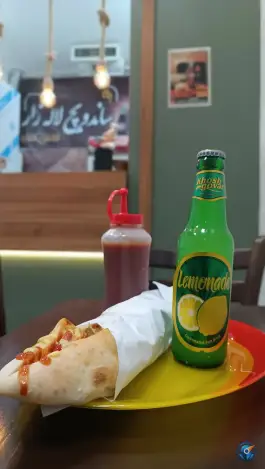 عکس ساندویچ لاله زار، محله دو طفلان، اصفهان 6