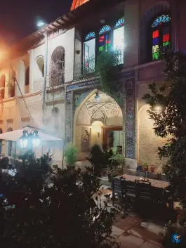 عکس عمارت فتح الملوکی، رستورانی در محله بهارستان شیراز 8
