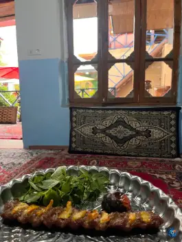 کافه رستوران بومگردی پدربزرگ، شهید مرادیان، زیرآب