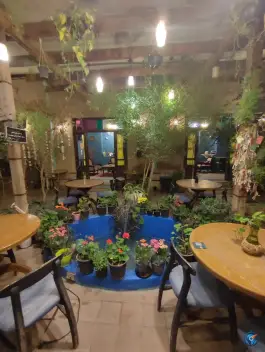 کافه رستوران عمارت دایار، محله آیینه خانه اصفهان
