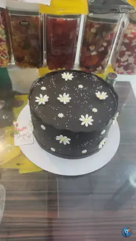 عکس قنادی گل لاله، بلوار توحید، قم 4