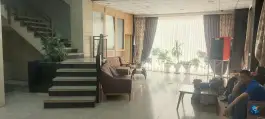 عکس زائر سرای شهید هاشمی نژاد، محله شهید هاشمی نژاد مشهد 2