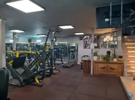 عکس باشگاه بدنسازی سمزقند مشهد 5