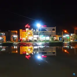 عکس فست فود و کباب سرای ونک، میدان معلم طبس 6