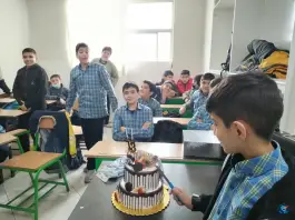 دبیرستان غیردولتی آل یاسین، محله شیخ اشراق، اصفهان