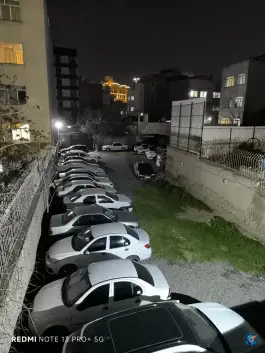 پارکینگ خانه معلم فارس در محله عنصری مشهد