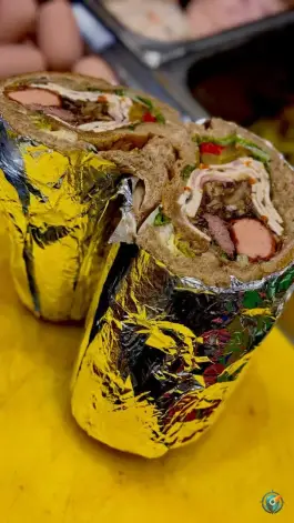 عکس برگر سوخاری عمو جهان در الهیه مشهد 6