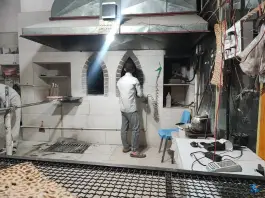 عکس نانوایی سنگکی آزادپز وادی السلام قم 2