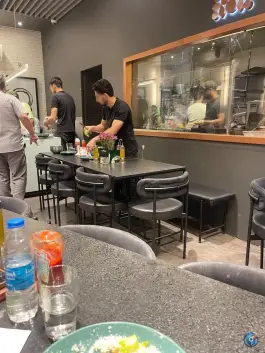 فست فود روما، محله آبشار اصفهان