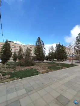 بوستان حکیم، شاه احمد قاسم، قم