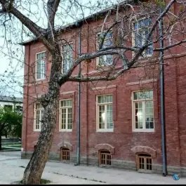 عکس مدرسه تاریخی ۲۲ بهمن، خیام شمالی، ارومیه 10