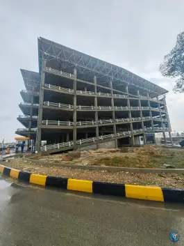 عکس پارکینگ طبقاتی فرودگاه شیراز، شهر شیراز 5