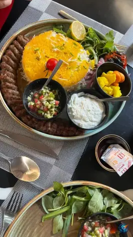 کافه رستوران ایتالیایی لوسو، نیایش، شیراز