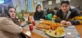 عکس قرمه برگر، بلوار پیروزی، مشهد 9