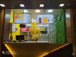 عکس اسنک آرمین شعبه ۱۱ - حافظ اصفهان 3