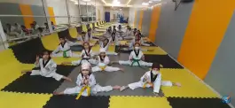 عکس باشگاه ورزشی عصر حرکت - ایثارگران، مشهد 3