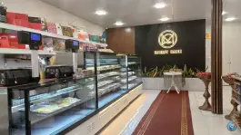 عکس کافه قنادی ماقوت؛ وادی السلام قم 3