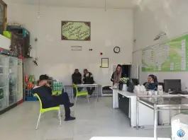 عکس بیرون بر سفره سبز؛ محله دست خضر شیراز 2