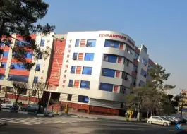 عکس بیمارستان فوق تخصصی تهرانپارس، فلکه سوم، تهران 2
