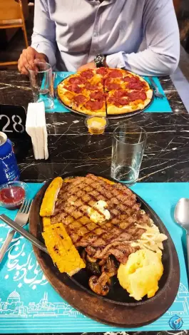 عکس رستوران عمارت وکیل، محله صفائیه یزد 9