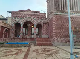 عکس عمارت بادگیر اشتهارد 6