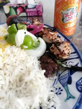 عکس بیرون بر شکم پر، حجت آباد، شیراز 4