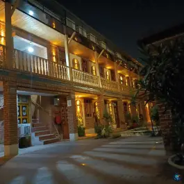 هتل سنتی تخت جمشید، محله راه آهن، تهران