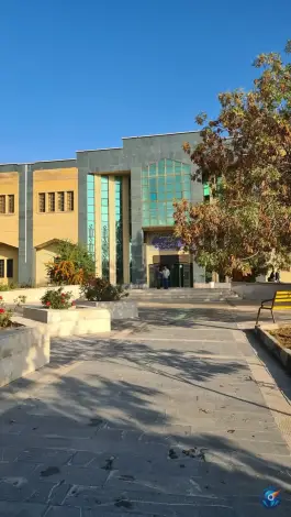 عکس های کتابخانه مرکزی دانشگاه رازی، باغ ابریشم، کرمانشاه