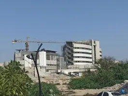 عکس های بیمارستان در حال ساخت هرمزگان، محوطه پردیس دانشگاه علوم پزشکی، بندرعباس