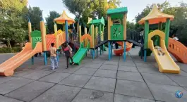 عکس زمین بازی کودکان؛ مسجد علی، محله درب سیبه علیا اصفهان 2