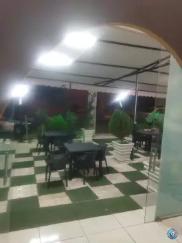 عکس رستوران و بیرون بر توکمی صدرا شیراز 9